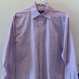 Vineyard Vines button down, mens size small